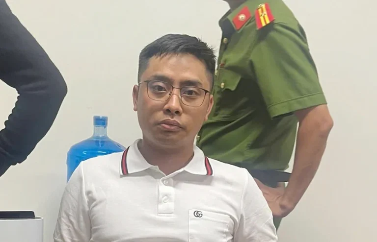 hanh trinh tron chay cua bui dinh khanh ke buon ma tuy tron truy na 2 2195 5572