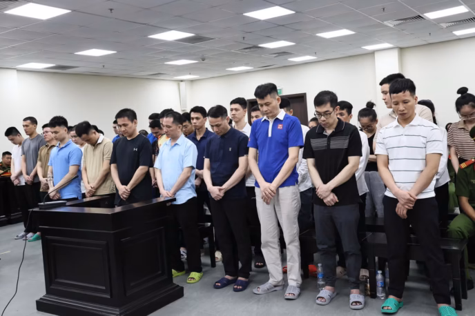 Cầm đầu đường dây đánh bạc 4.000 tỷ đồng lĩnh án 14 năm tù b790357f 67d8 4117 b579 1e25a52538e2.jpg